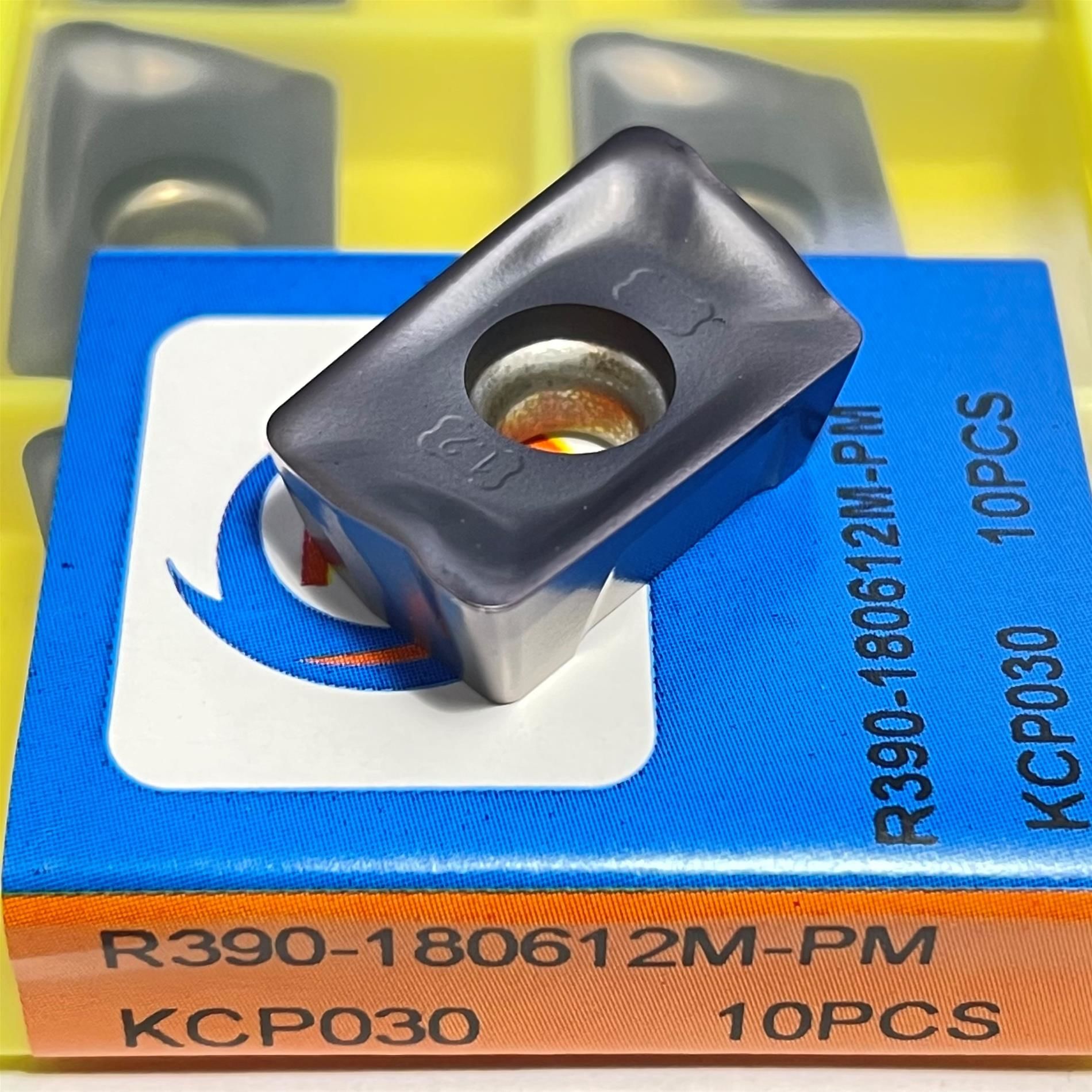 R390 180612 M-PM KCP030 Elmas Uç