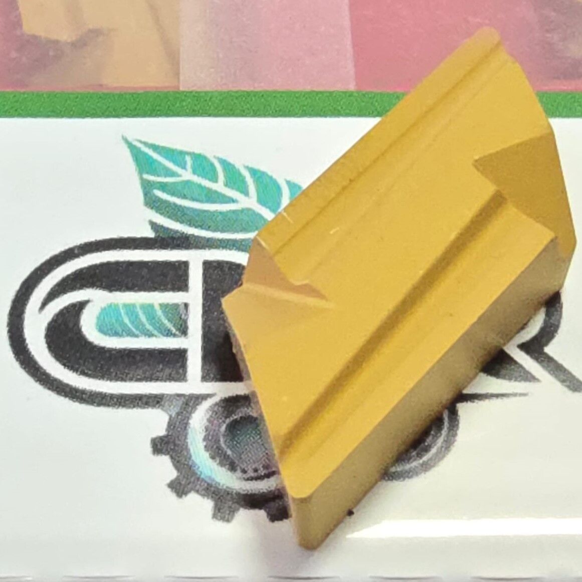 KNUX 160405 R11 CJT4025